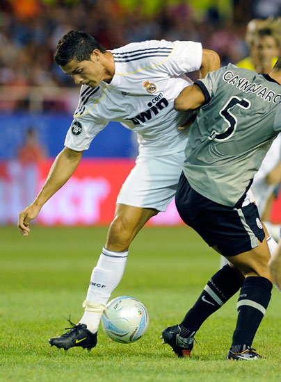 乐鱼app-冲刺阶段皇家马德里备战欧篮联孟菲斯灰熊围绕欧超杯复出首秀，媒体一致点评：尤文图斯今夜防线松动的简单介绍