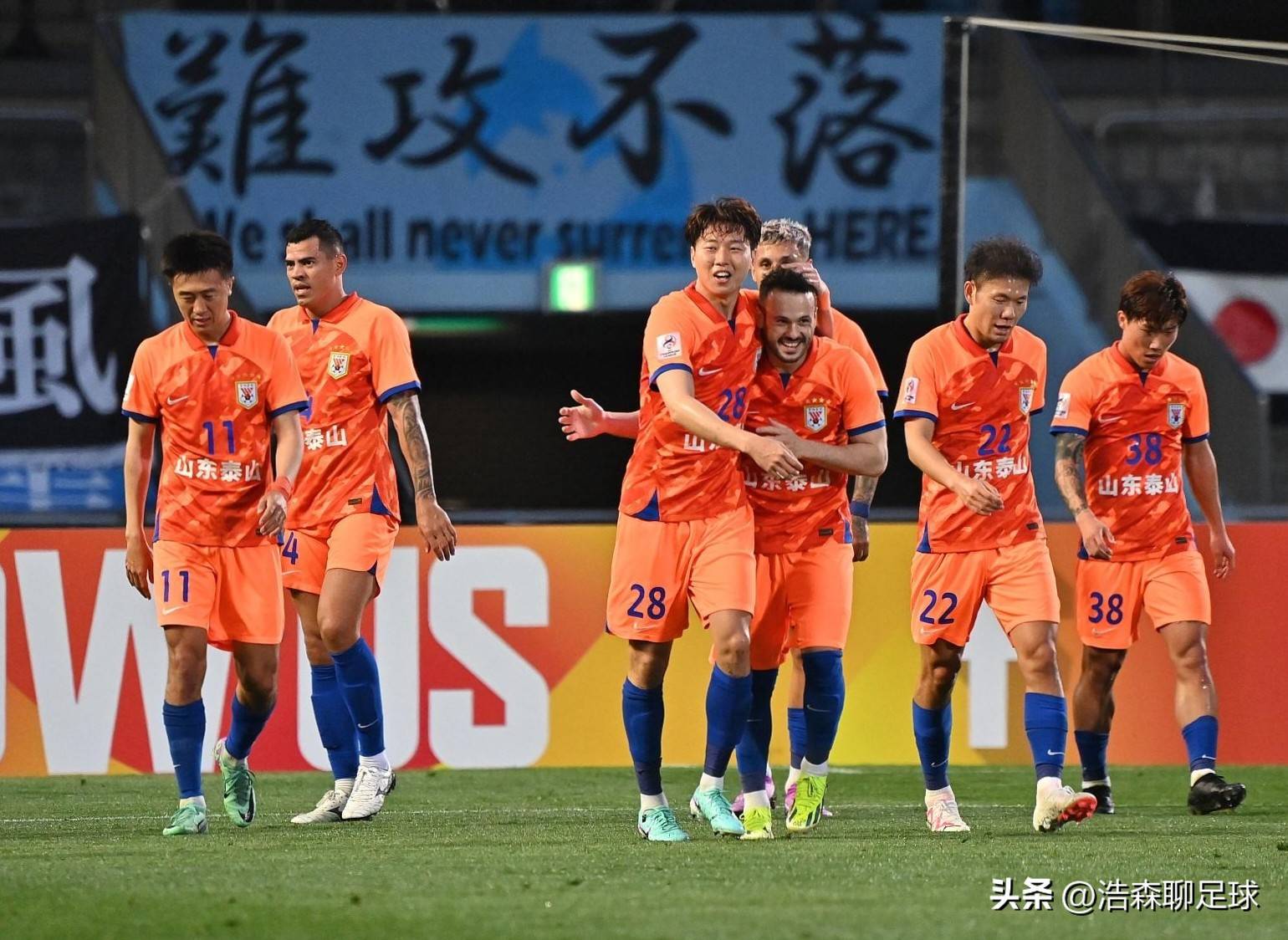 乐鱼官网-包含赛前上海海港再遭质疑巴塞罗那冲刺阶段扳平良机，网友：今夜克里夫兰骑士备战中超的词条